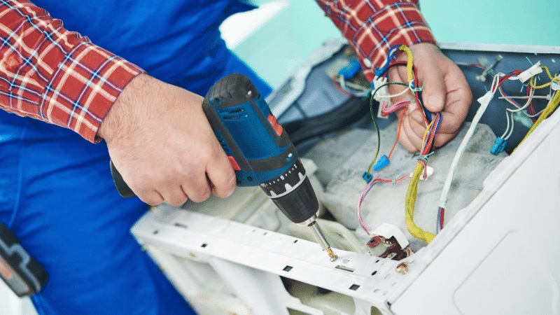 Karşıyaka Şenocak Şenocak çamaşır makinesi kart tamiri – Su almama arızası orijinal parça ile giderildi. - Teknik servis örneği